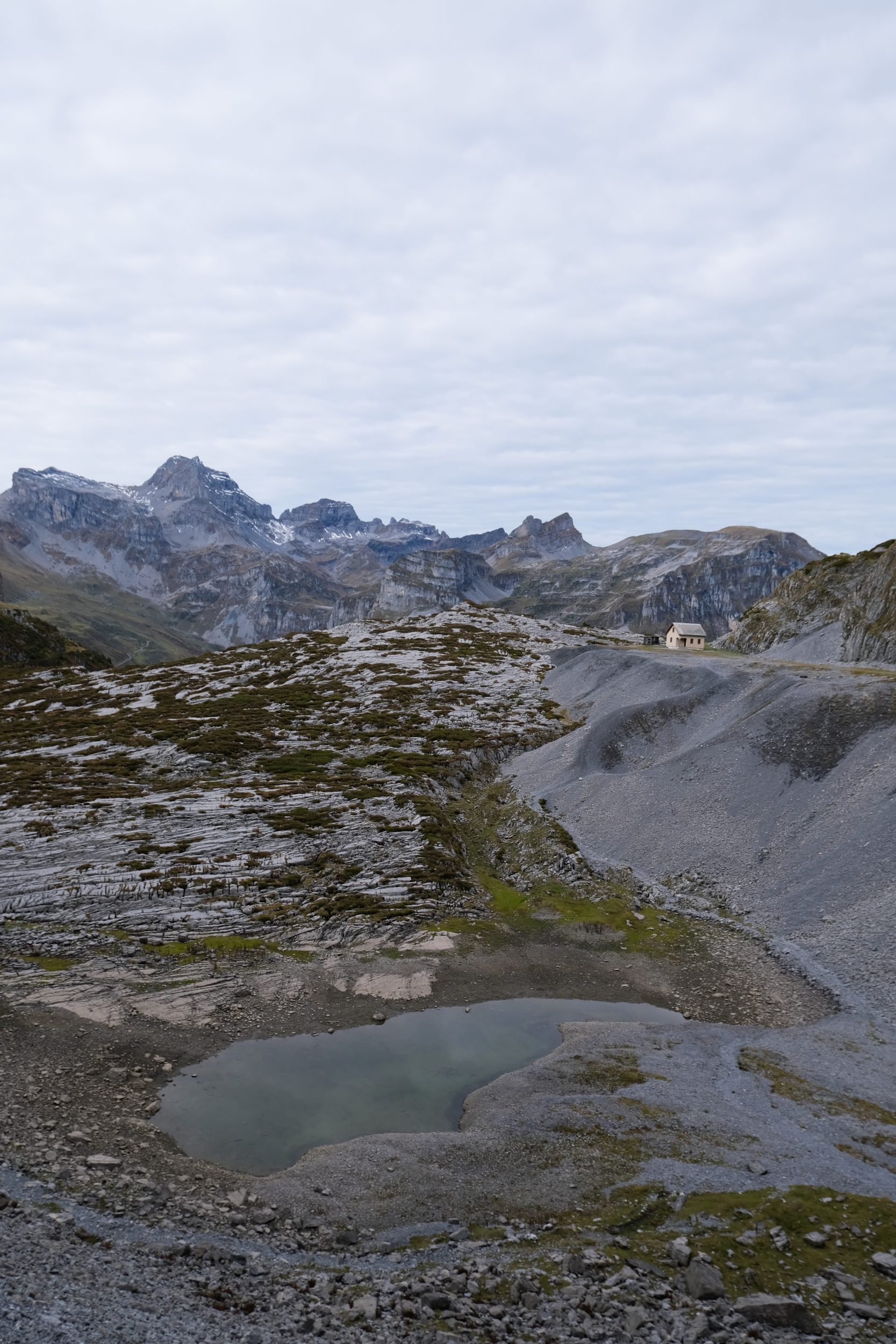 Panorama durante il trekking per la cima dell'Ortstock, Svizzera.