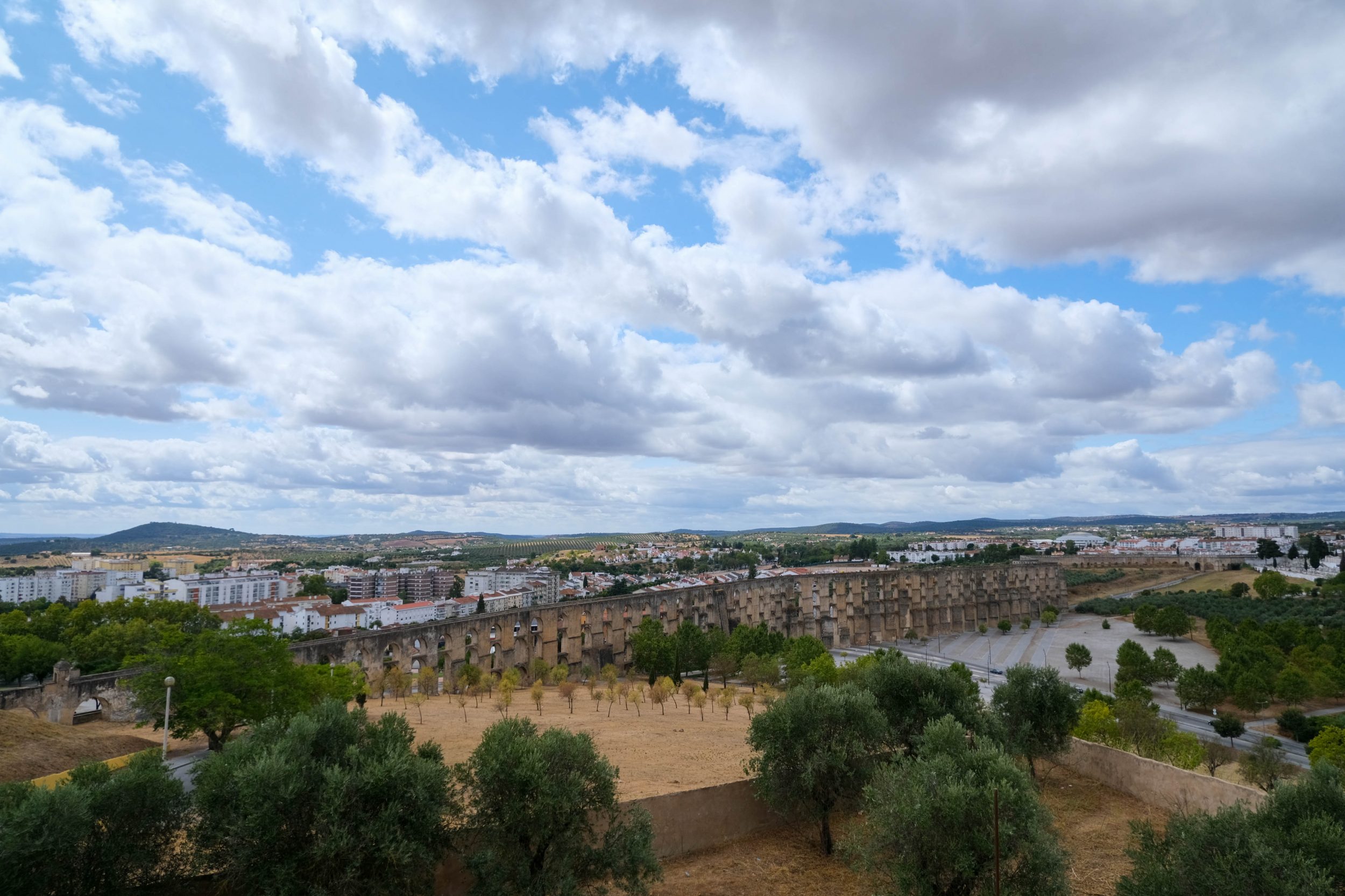 Foto dell'Aqueduto da Amoreira di Elvas, Portogallo.