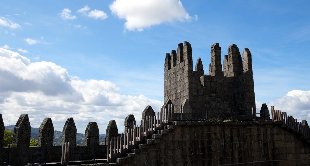 Foto del castello di Guimarães, Portogallo.