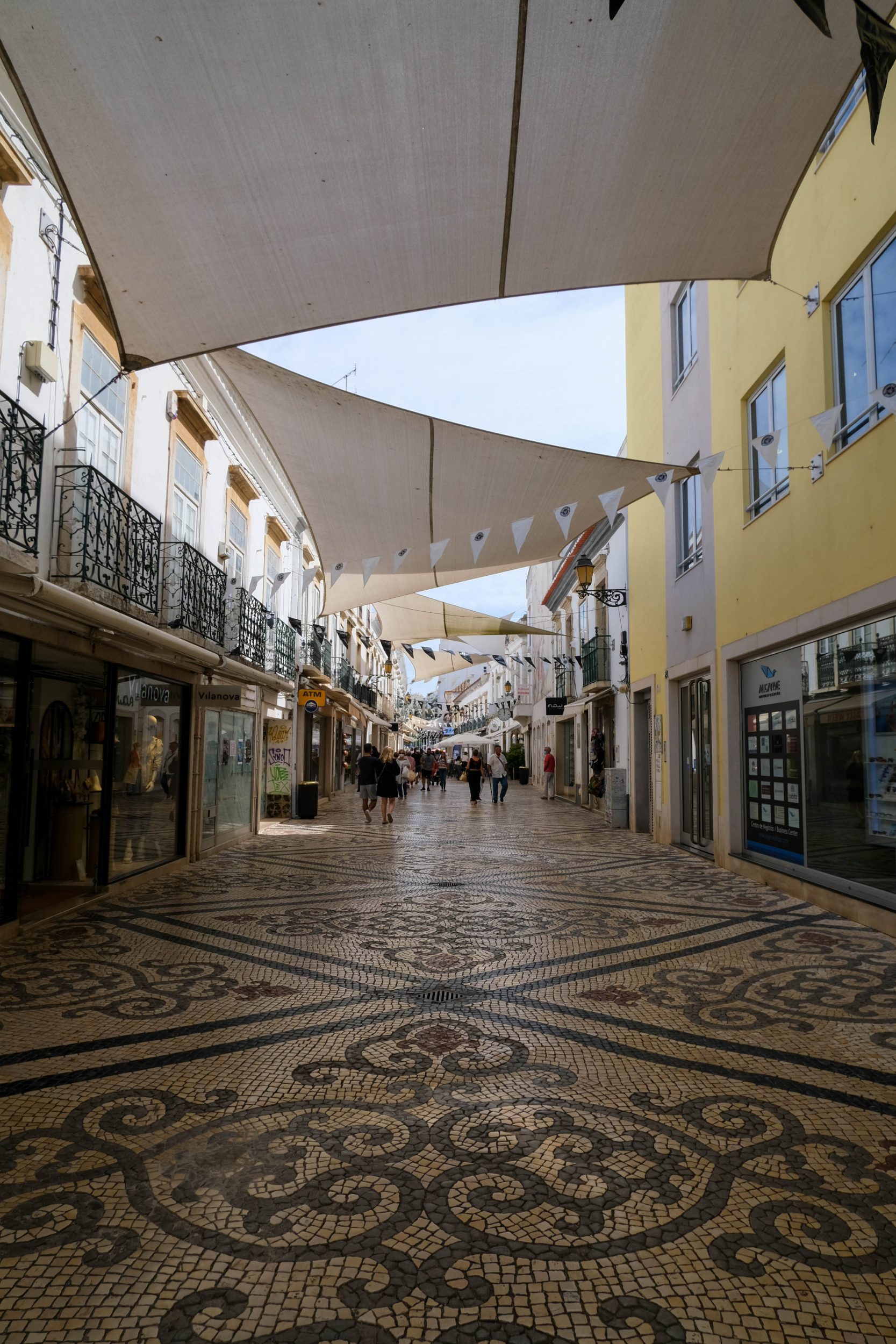 Foto delle strade di Faro, Algarve.