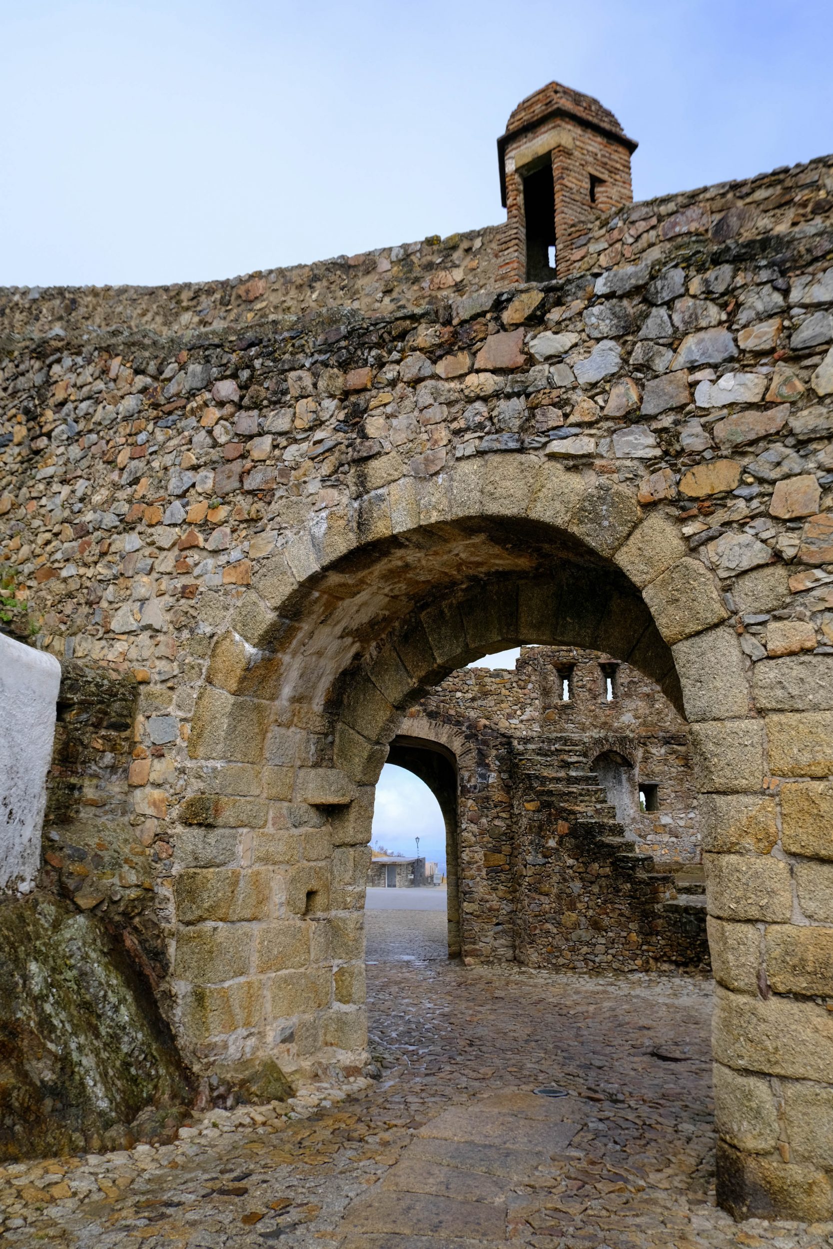 Foto della cinta muraria di Marvão, Portogallo.