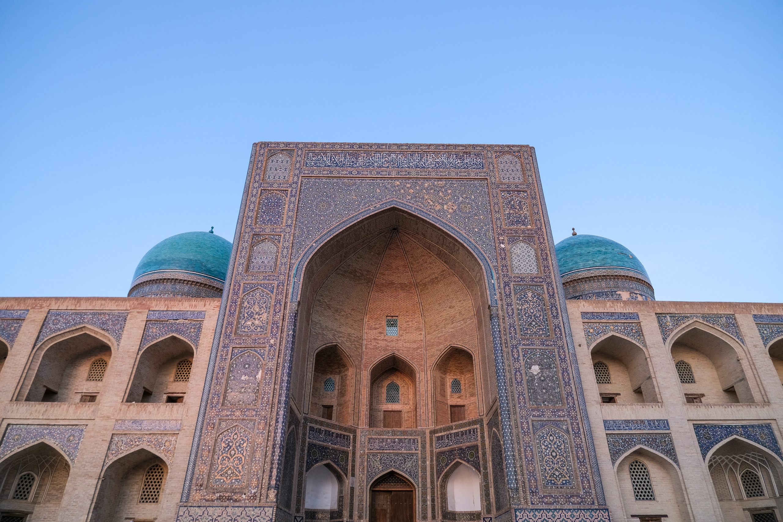 Come organizzare un viaggio in Uzbekistan – Cose utili da sapere prima di partire